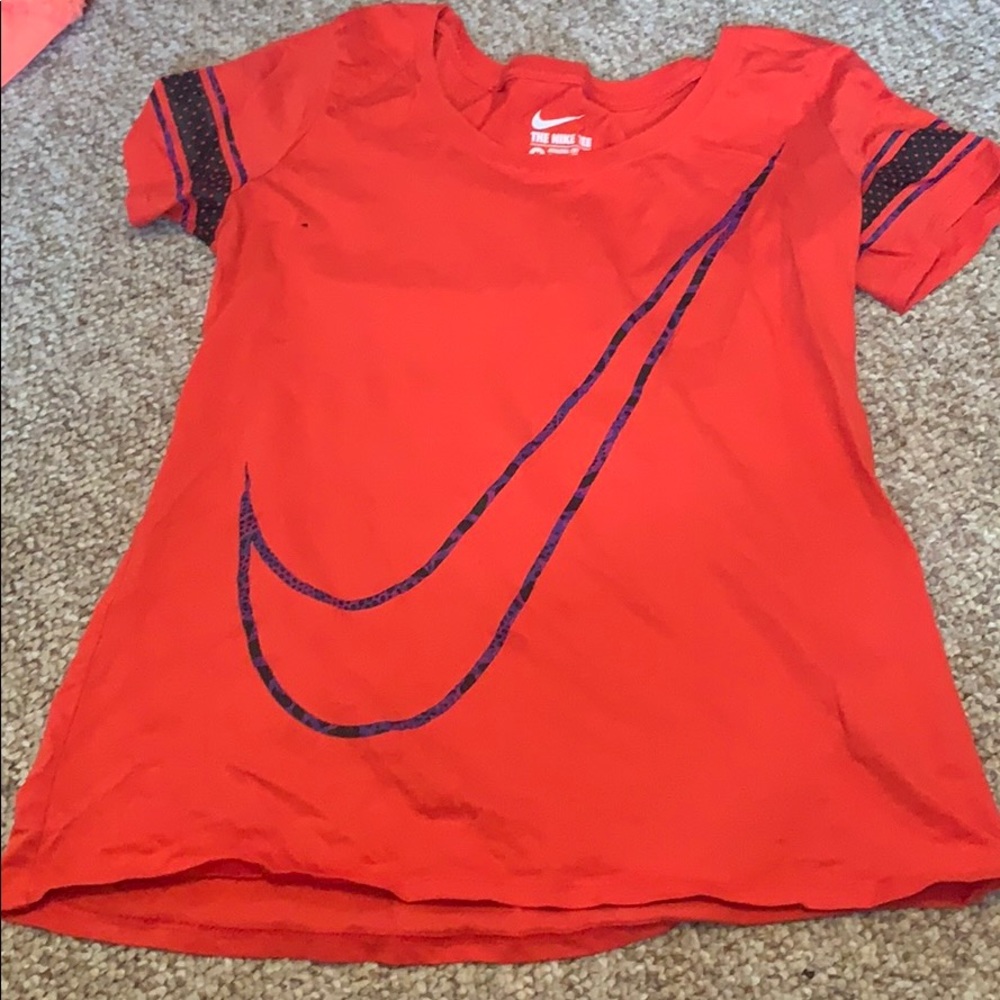 Nike Tee